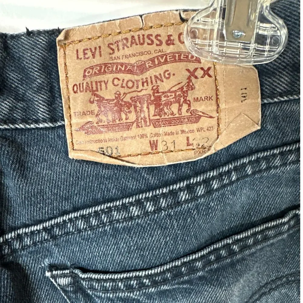 Vintage Levi’s 501 Y2K Men's Button Fly Straight Leg Denim Jeans Black 31x32
